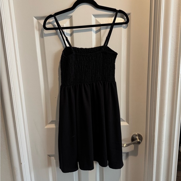 Black Sundress - Picture 3 of 3